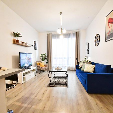 Moderny Byt V Sirsom Centre Apartment Bratislava Bagian luar foto